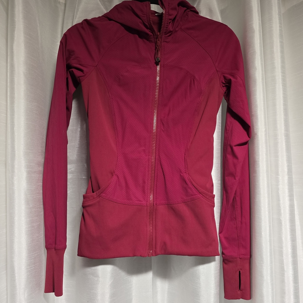 Size 4 Lululemon In Flux Reversible Hooded Jacket In Berry Rumble